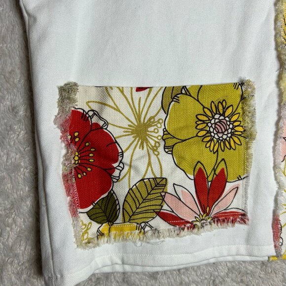 Patchwork Top‎ Floral Print Sleeveless White Crew Neck Fashion Top - Picture 2 of 7